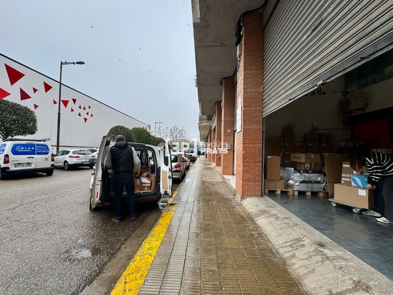 Foto bd87b5c2-dc65-47df-8aef-015741248e3c. Local comercial a La Bordeta Lleida