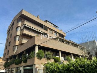 �tic a Pr�ncep de Viana-Clot-Xalets Humbert Torres. Duplex en venta en lleida