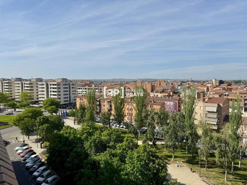 Foto 270f6ead-d09a-4ffb-9d2f-3fbab9305aca. Pis amb calefacció a Príncep de Viana-Clot-Xalets Humbert Torres Lleida