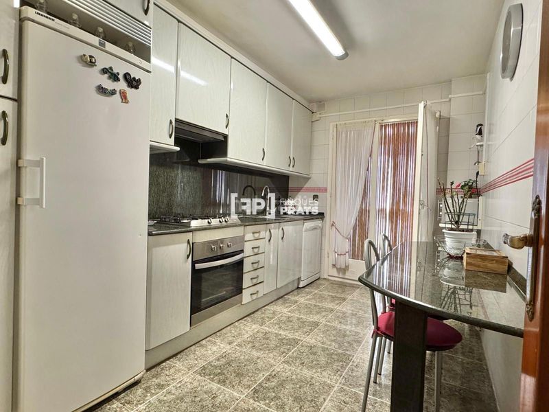 Foto 64b40e0e-6bef-4288-b670-2e9a8547574d. Pis amb calefacció a Príncep de Viana-Clot-Xalets Humbert Torres Lleida