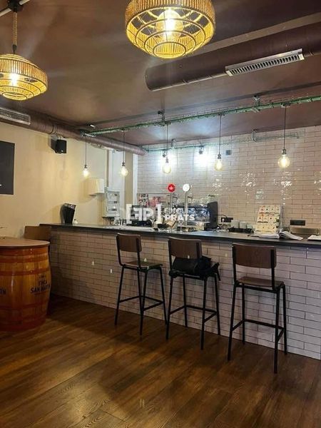 Foto a6c07935-34a0-4afb-bd73-481e896a1370. Local comercial a Cappont Lleida