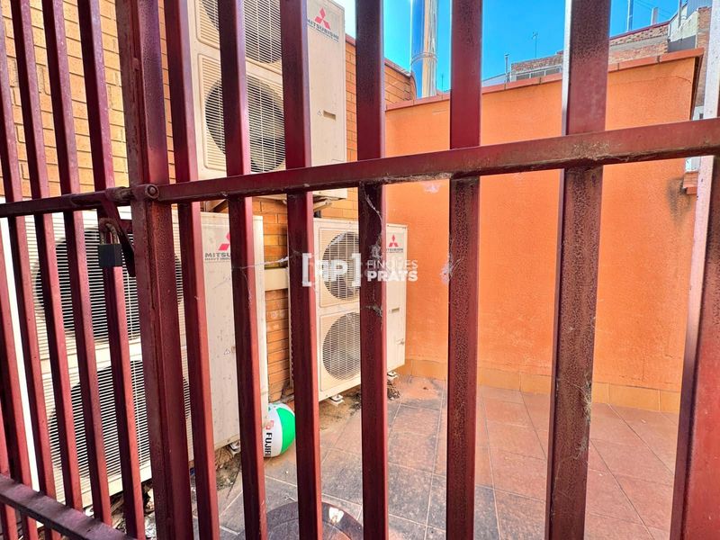 Foto 4bfc34e2-934a-496a-a885-565219f3dafd. Local comercial a Príncep de Viana-Clot-Xalets Humbert Torres Lleida