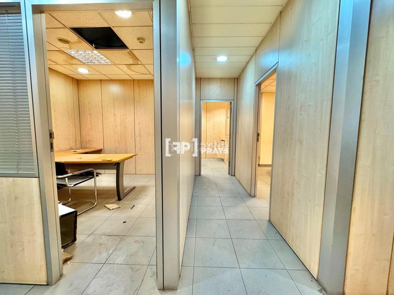Foto 73baae97-96e1-4283-8e0b-e3d6493b2d0d. Local comercial a Príncep de Viana-Clot-Xalets Humbert Torres Lleida