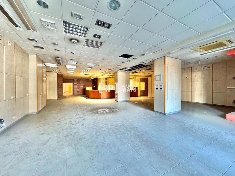 Foto 95cd84fd-617e-4a1a-8f2a-1110b04ed00b. Local comercial a Príncep de Viana-Clot-Xalets Humbert Torres Lleida