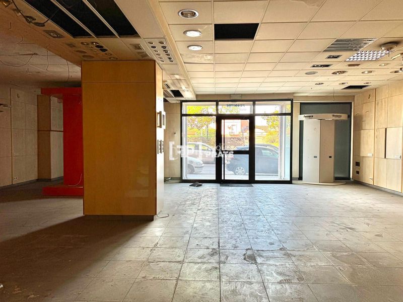 Foto d1937e1c-73bc-473e-ac3e-f2d4b226afe4. Local comercial a Príncep de Viana-Clot-Xalets Humbert Torres Lleida