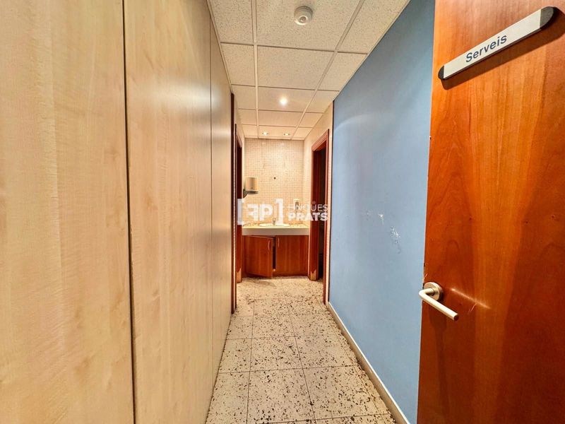 Foto d3633268-11c9-4529-a754-eadc574f70c6. Local comercial a Príncep de Viana-Clot-Xalets Humbert Torres Lleida