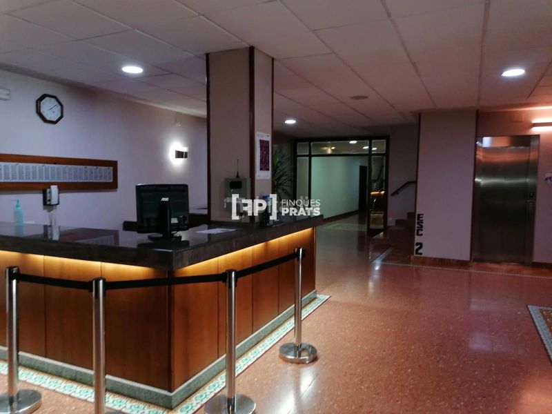 Foto 5a36023b-1ee2-4dc7-bcdf-ed3566aa3eb5. Pis amb calefacció piscina a Joc de la Bola - Camps d'Esports Lleida