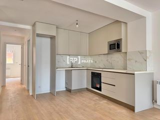 Pis  Jaume i el conqueridor. Piso en venta en centre historic lleida