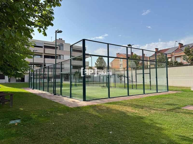Foto e1b8ffb1-62f0-4933-b392-255180ef1090. Pis amb piscina a Ciutat Jardí Lleida