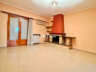 House  Aragon. Casa con nave en venta en fraga