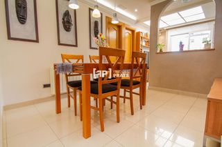 Appartement à Mariola. Fantástico piso en venta en la calle gran paseo de ronda