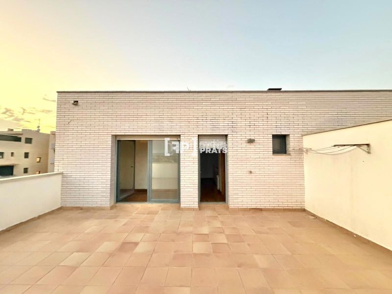 Foto 7d06fa3f-d32e-4ba0-9e84-5a10e663e24a. Dúplex duplex en venta en Fraga