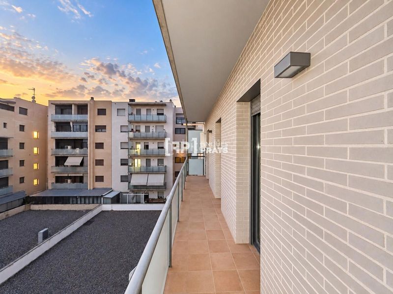 Foto b6d99359-7cdf-4ce3-b6cd-0667ca3be858. Dúplex duplex en venta en Fraga
