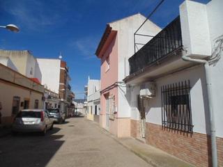 Maison  Calle chancillarejo (el angel). Tu hogar ideal en alcolea córdoba. casa independiente, lista par