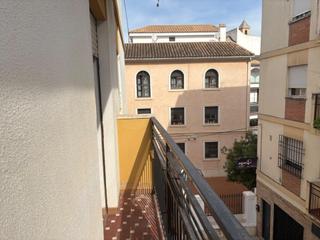 Appartement à Centro. Piso exterior en pleno centro de córdoba