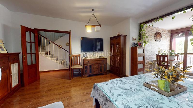 Foto e4c0a8c8-434d-4838-8cd5-7ae8e501e831. Casa amb aparcament a El Higuerón Córdoba