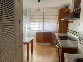 Location Appartement à Sta. Marina - San Andrés - San Pablo - San Lorenzo. Piso en alquiler en av. ollerias sin amueblar