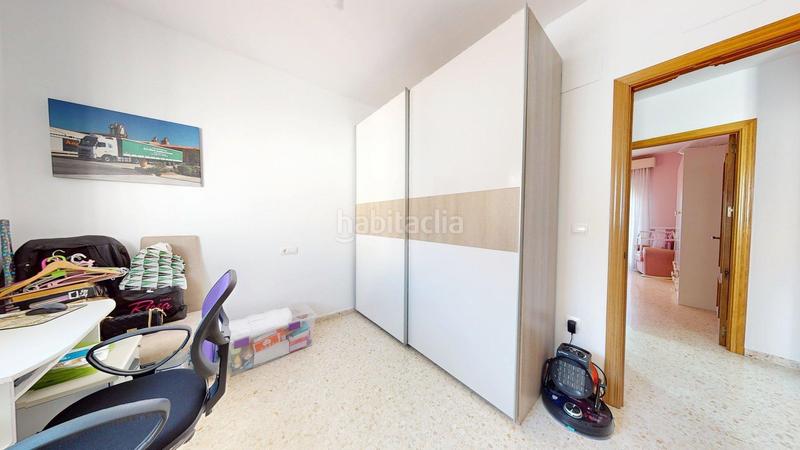 Foto f644bb74-c3d2-4a07-9364-5fe1daba06ec. Casa adossada amb calefacció aparcament a Guijarrosa (La)