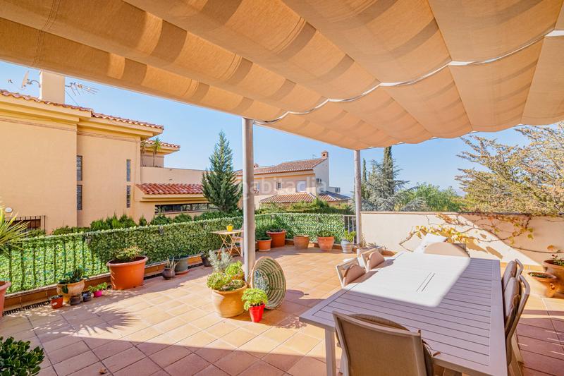 Foto 4567880a-3581-4890-a9ce-dafc8d5432e8. Chalet con parcheggio in Altos de la Zubia Zubia (La)