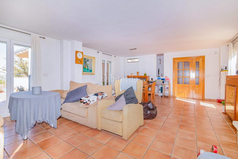 Foto 7b3dda45-822a-4fb3-a781-d25109c87453. Chalet con parcheggio in Altos de la Zubia Zubia (La)