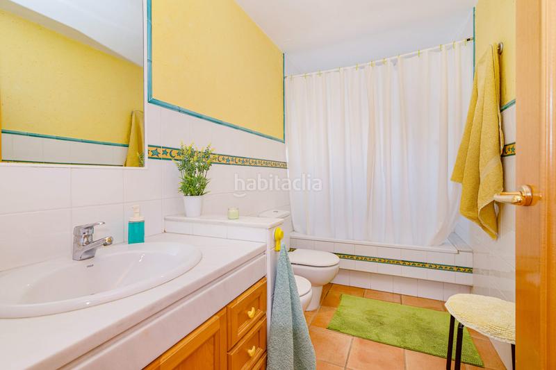 Foto a07021c6-b430-4ff4-aaa1-98961d237088. Chalet con parcheggio in Altos de la Zubia Zubia (La)