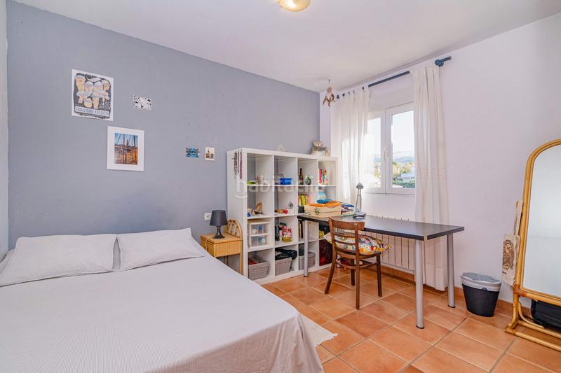 Foto b0f3d825-bb20-492d-b5fa-3d2765d3383f. Chalet con parcheggio in Altos de la Zubia Zubia (La)