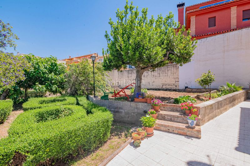 Foto 4604852d-1340-4db9-a0e0-b4ab397e54d4. Casa a calle hortensia 24 a Cájar