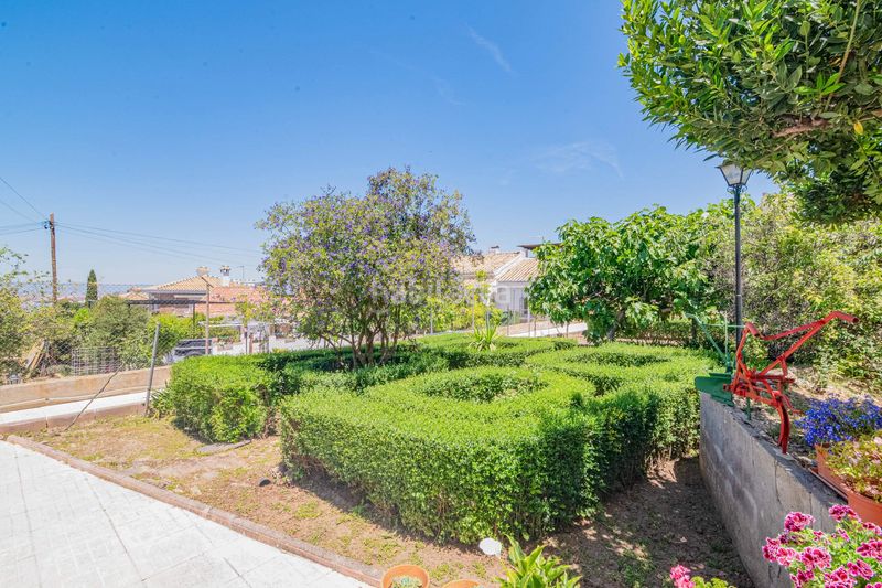 Foto f387787f-f8f7-470a-aad3-fa6e5421d2b7. Casa a calle hortensia 24 a Cájar