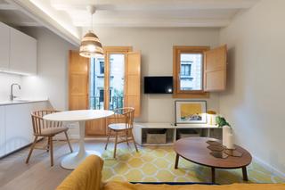 Rent Flat  Riera alta. Fantástico apartamento recién reformado