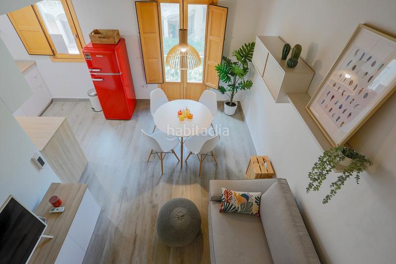 Foto 13032cbf-18db-4cbf-8a43-1fbb5e29027c. Rent penthouse with heating in Raval Barcelona