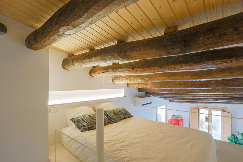 Foto 59f1f074-2bb5-44b6-94fd-392b7392cc6b. Rent penthouse with heating in Raval Barcelona