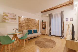 Lloguer Pis a Raval. Fantástico piso reformado con encanto a pocos metros del mercat