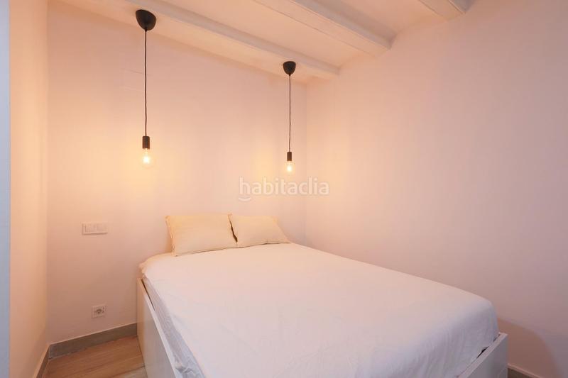 Foto 1c3f46ea-9fc7-4b0f-a18c-9122569fb72f. Lloguer pis a Raval Barcelona