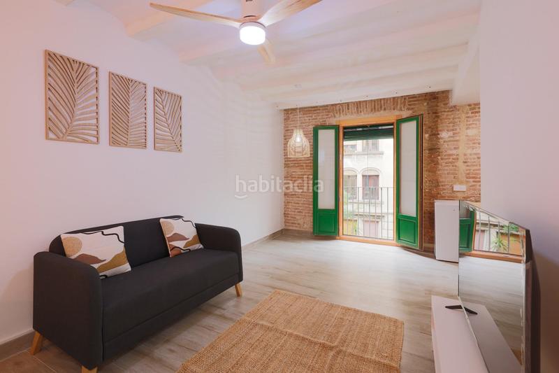 Foto a32b812b-cfb3-42ce-ac19-15495f170ef3. Miete etagenwohnung in Raval Barcelona