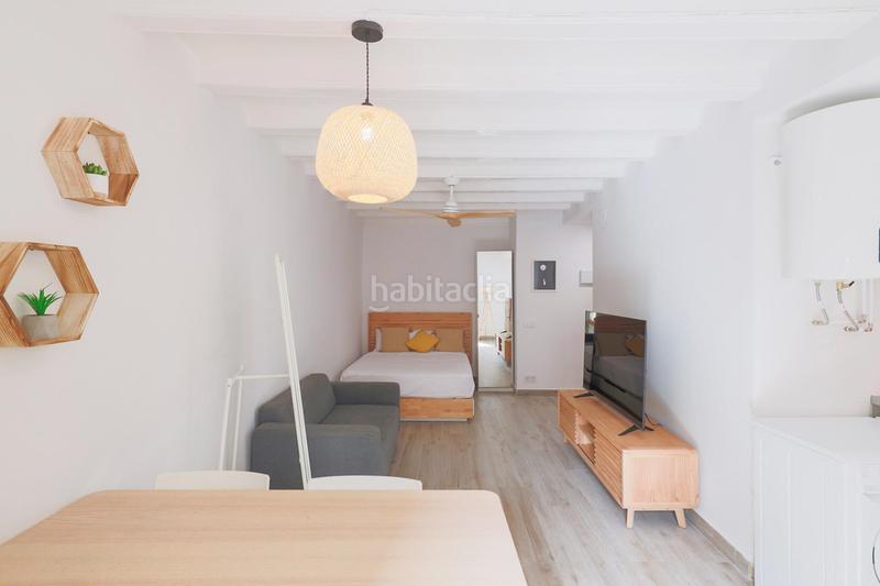 Foto a6195b8f-45d4-494e-84dd-ebd567b3f59f. Lloguer pis a Raval Barcelona