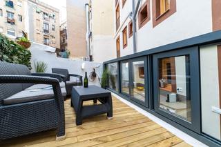 Appartement  Riera alta. Fantastico piso reformado con terraza privativa