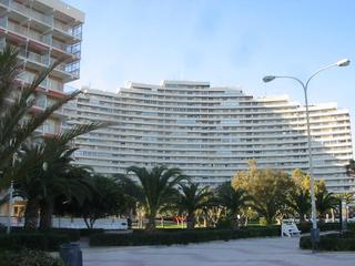 Miete Etagenwohnung in Racó. Apartamento en florazar-2, 9º piso, con piscinas, tenis, club so