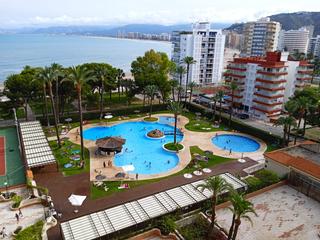Location Appartement à Avinguda joanot martorell 10. Apartamento en 1ª linea con piscinas, tenis, club social, etc.