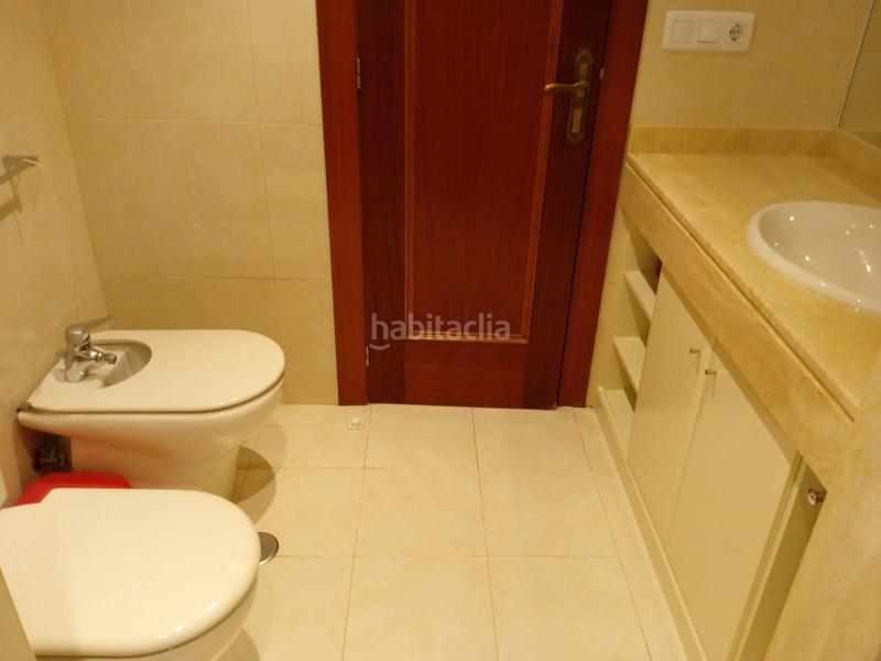 Foto f0469458-745a-4a34-b0a1-3ff6a85ad426. Alquiler apartamento en avinguda alacant 13 arensol , 1º linea con piscina en Cullera