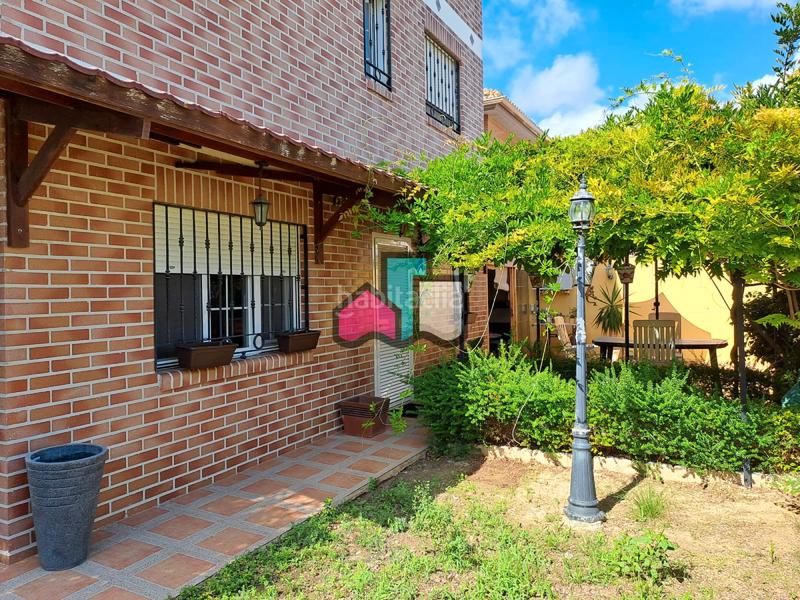 Foto 1d07b700-c3ae-43d2-8ee2-bf13af9ba651. Chalet mit parking in Bulevar del Xúquer Cullera