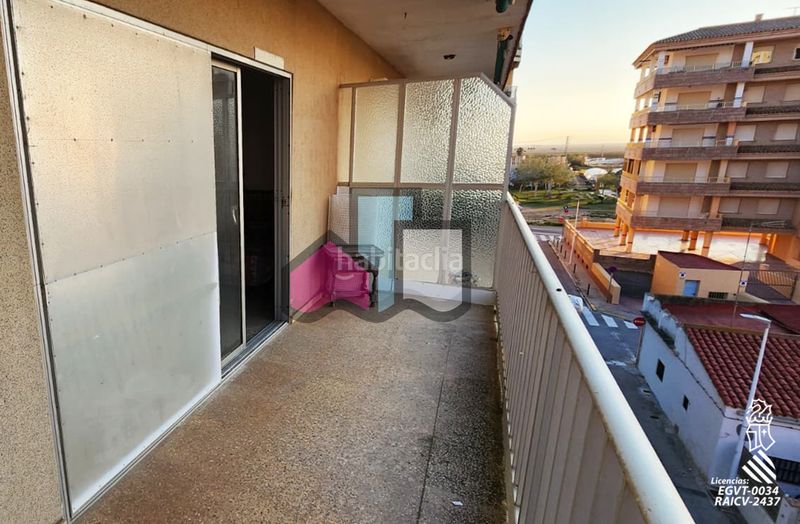 Foto fdf0aceb-2422-42ff-9efb-e8429ab2bed7. Apartament a carrer del riu belcaide 5 a Les Palmeres Sueca