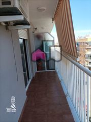 Pis en Carrer de la bega 44. Apartamento reformado en la zona la  bega