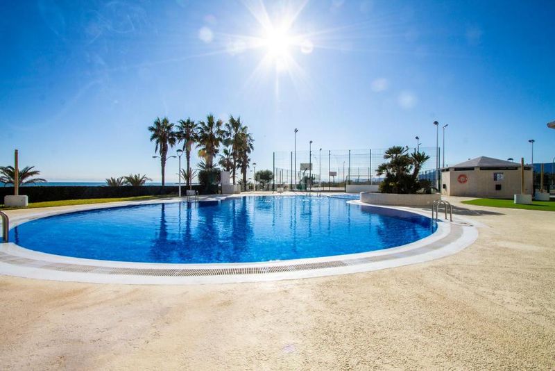Foto 79179be9-2762-43e6-a9ea-034ed2cf6c2b. Rent apartment in avinguda alacant 14 in Sant Antoni Cullera
