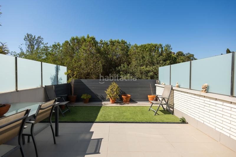 Foto 2eed989d-f0b7-4db0-8e60-feb693cbf1ba. Doppelhaus mit heizung in Marianao Sant Boi de Llobregat