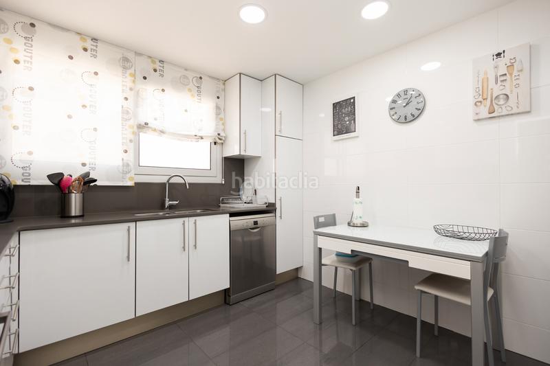 Foto 444adde4-b285-424a-9c73-bc26b101938f. Doppelhaus mit heizung in Marianao Sant Boi de Llobregat