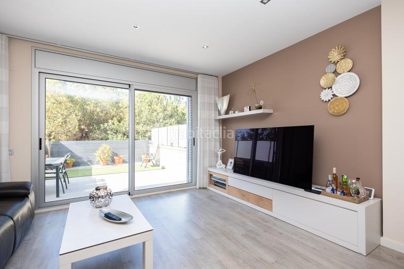 Foto 9009c8ab-fc17-49e2-b65d-de5d2ec190dc. Doppelhaus mit heizung in Marianao Sant Boi de Llobregat