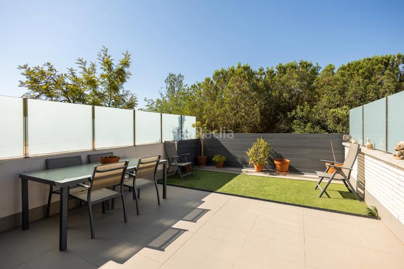 Foto 95b299f2-2dbc-47fe-87d2-5526148cedea. Doppelhaus mit heizung in Marianao Sant Boi de Llobregat