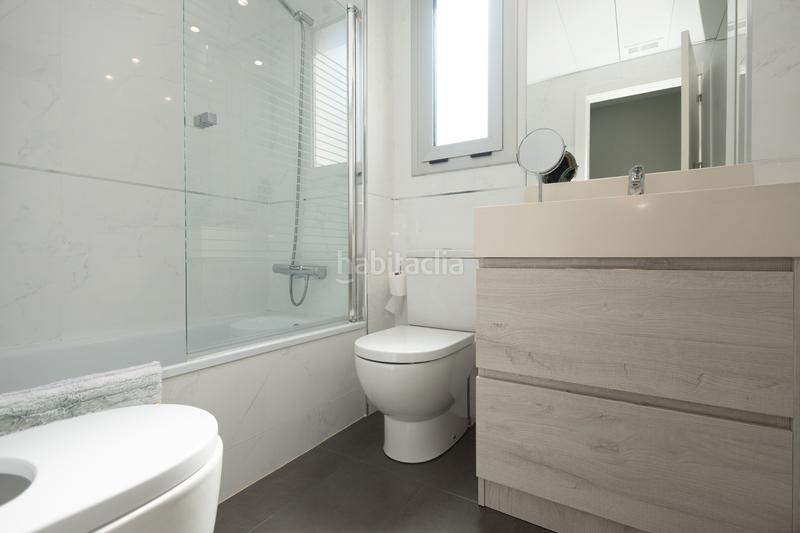 Foto b74aea5f-5150-41c7-8c6e-21c1a8084348. Doppelhaus mit heizung in Marianao Sant Boi de Llobregat