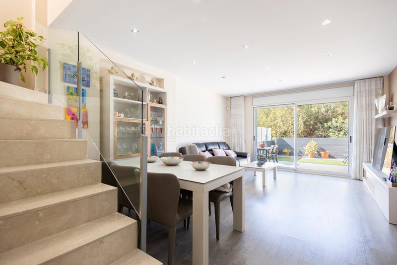 Foto f29dcd56-291b-4fd2-b2c0-cb1c70be2b5b. Doppelhaus mit heizung in Marianao Sant Boi de Llobregat