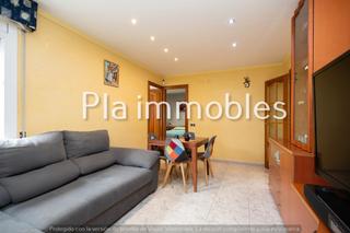 Appartamento  Carrer primer de maig. Piso en el prat de llobregat